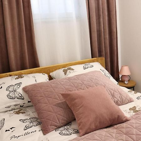 Apartman Eva 亚伊采 外观 照片