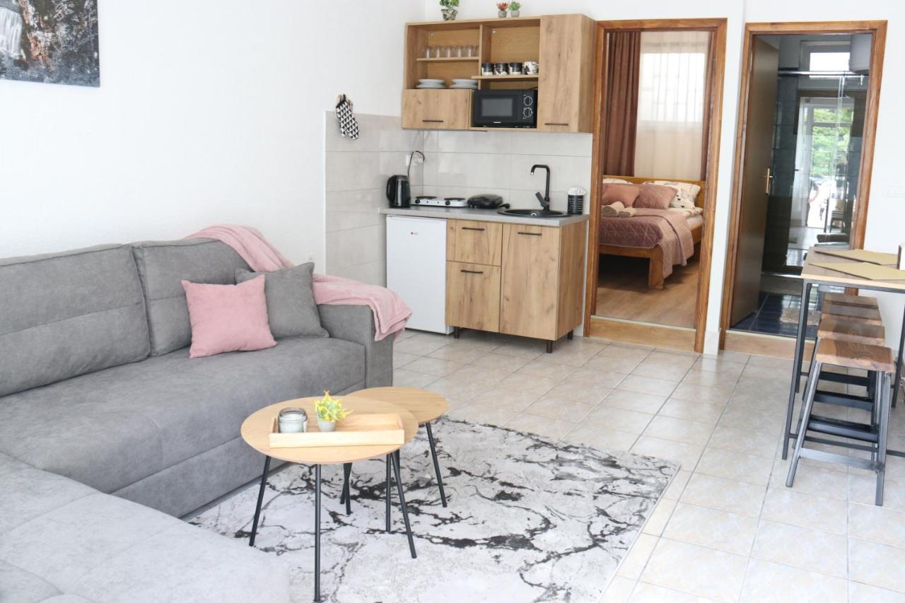 Apartman Eva 亚伊采 外观 照片
