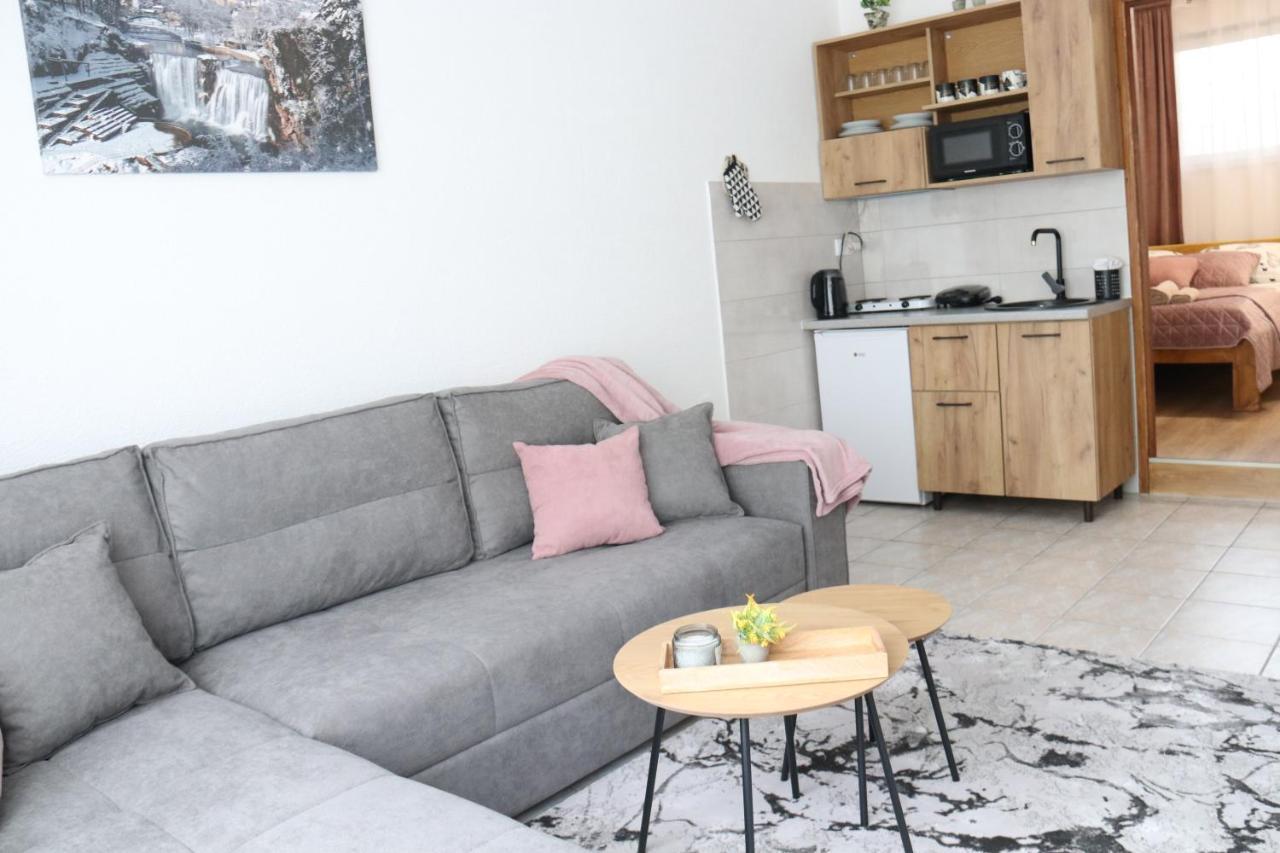 Apartman Eva 亚伊采 外观 照片