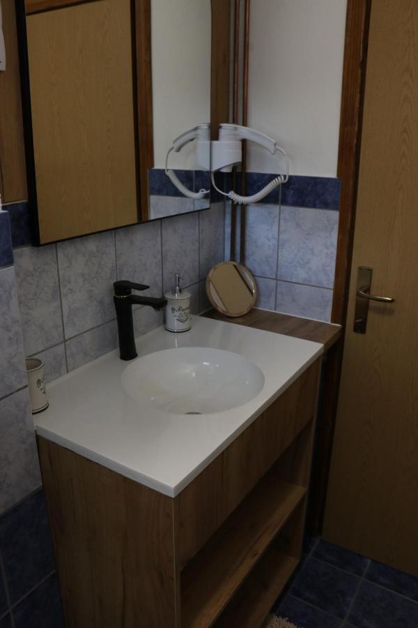 Apartman Eva 亚伊采 外观 照片
